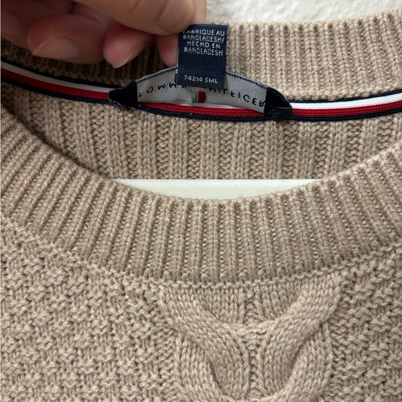 Tommy Hilfiger Cable Knit Beige Sweater Large - Picture 7 of 7